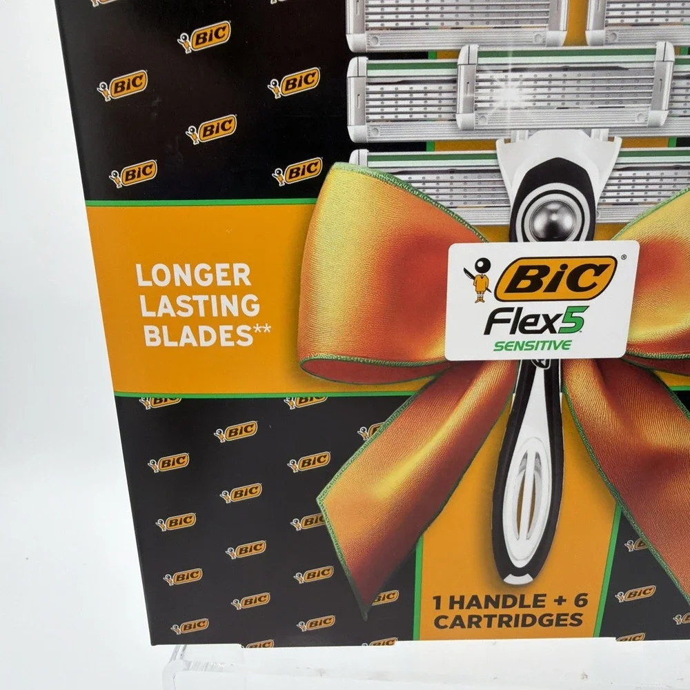 BIC Flex 5 Sensitive Razor 6+1 Gift Set for Men‎